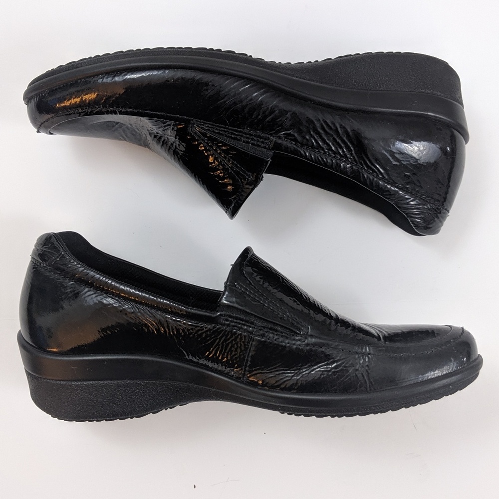 Ecco Patent Textured Slip On Work Loafers 40